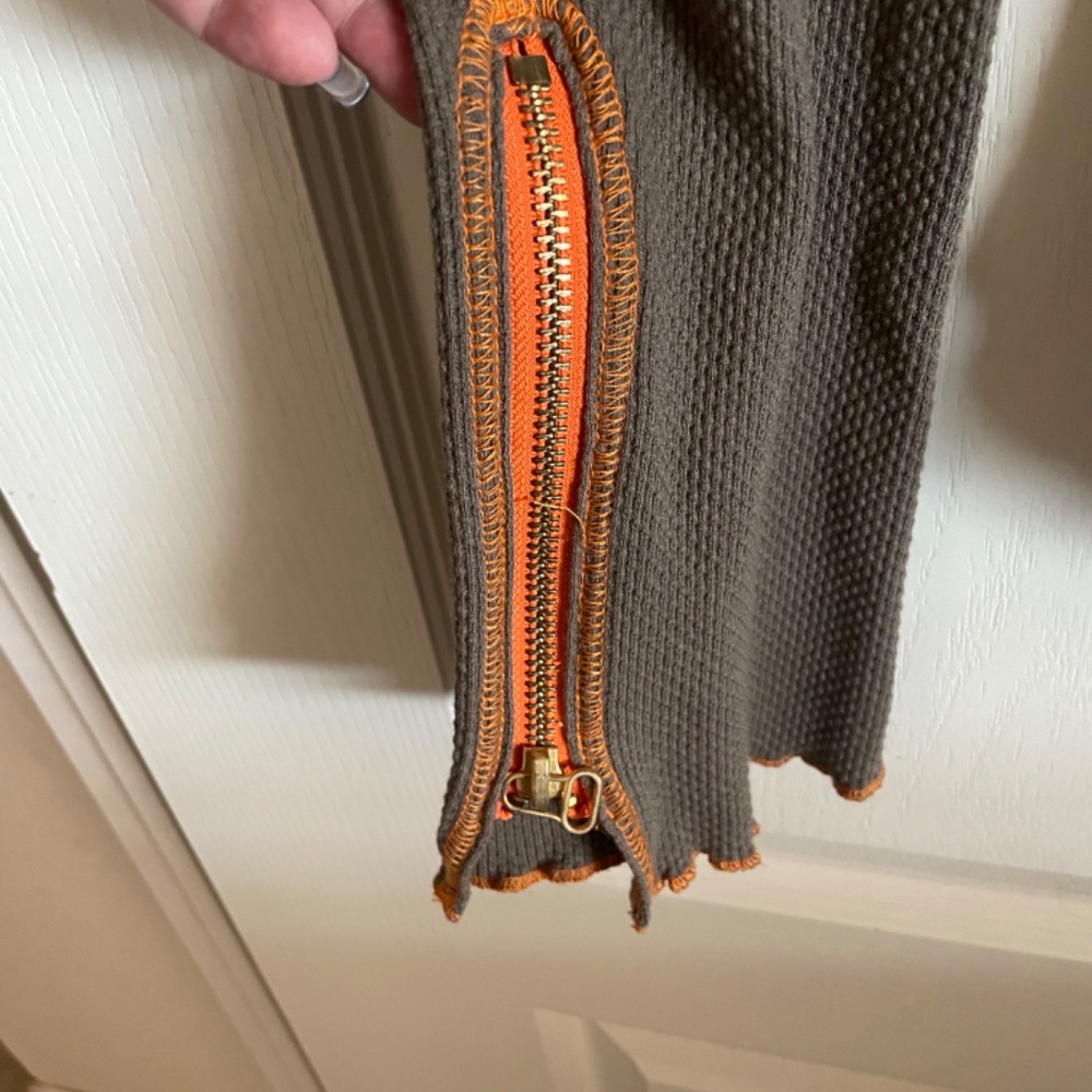Awesome Free People Thermal Top NWOT - Picture 3 of 7